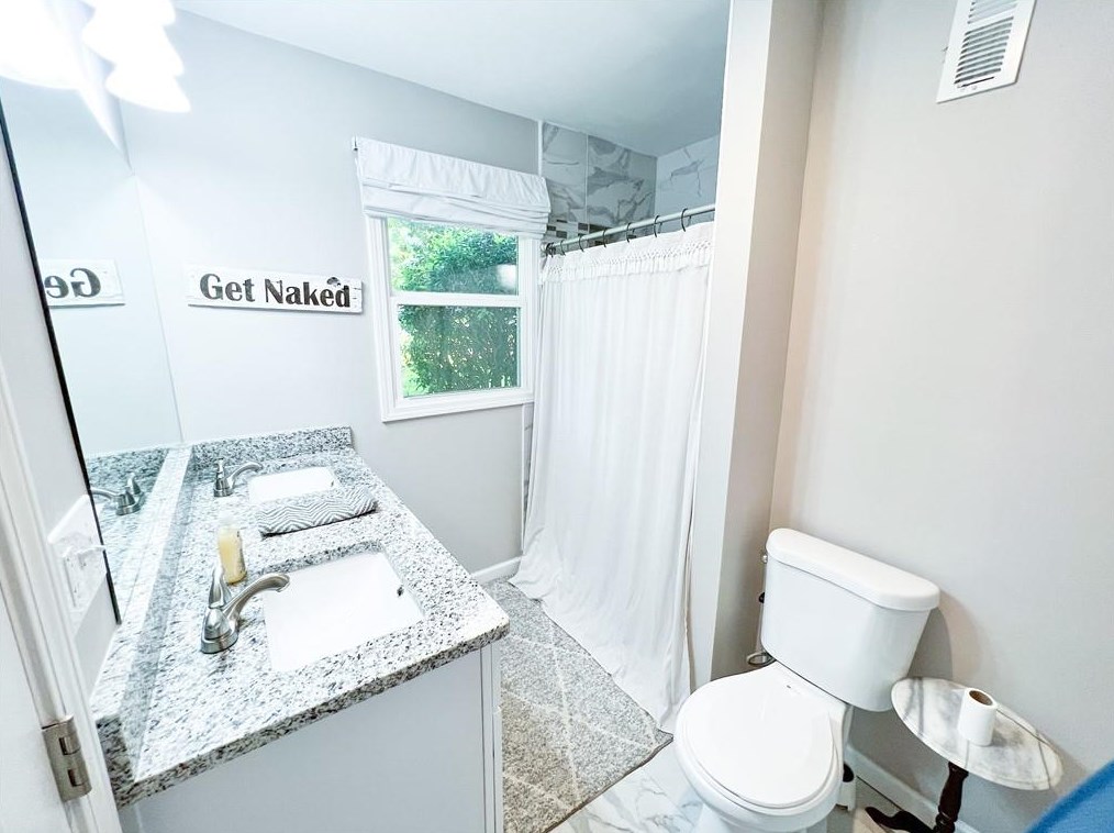 778 Creek View Dr, Lawrenceville GA  30044-3771 exterior