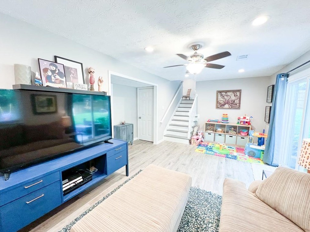 778 Creek View Dr, Lawrenceville GA  30044-3771 exterior