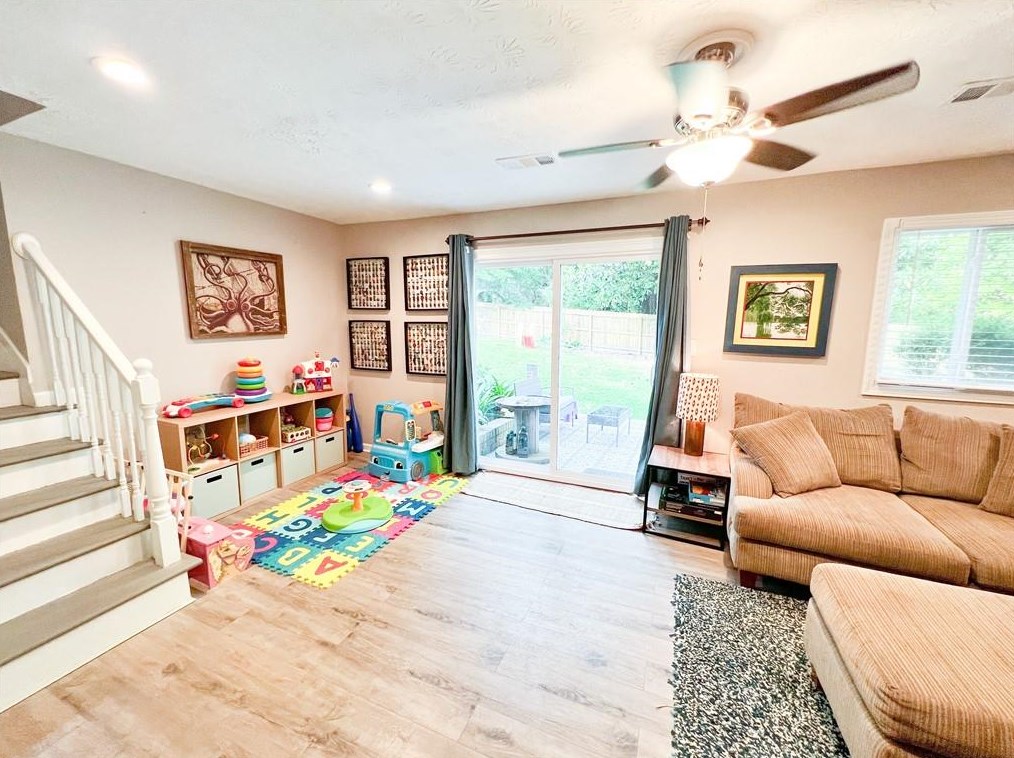 778 Creek View Dr, Lawrenceville GA  30044-3771 exterior