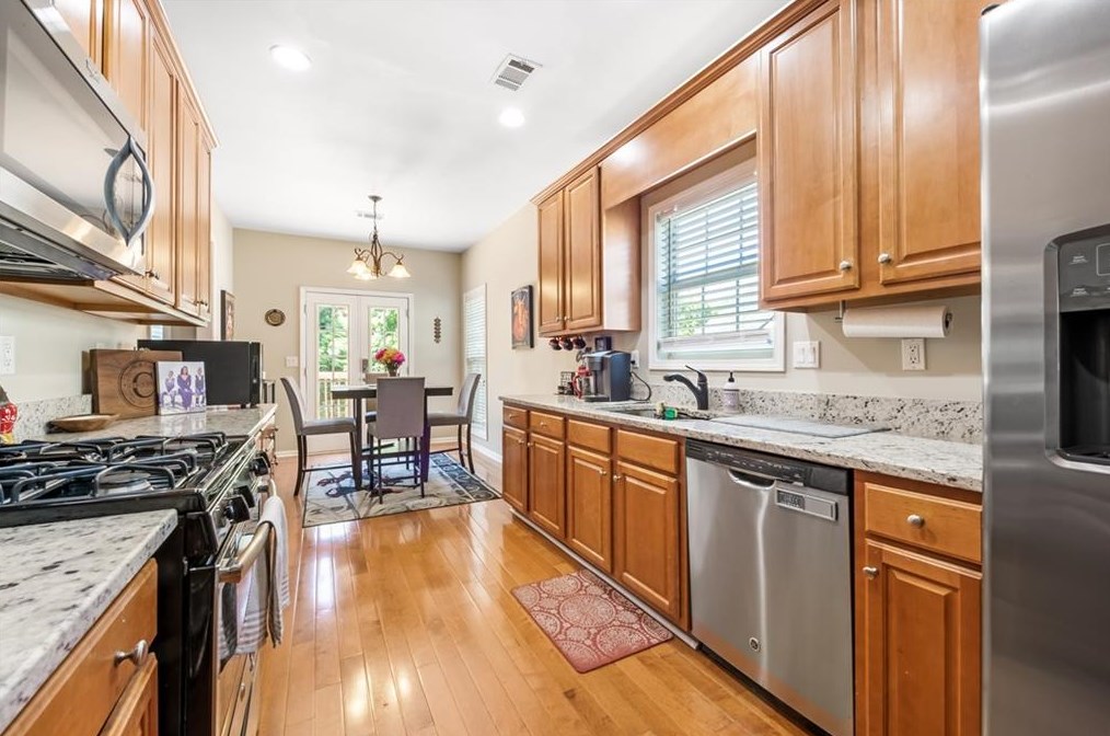 878 Edgeley Ln, Lawrenceville GA 30044-8172 exterior