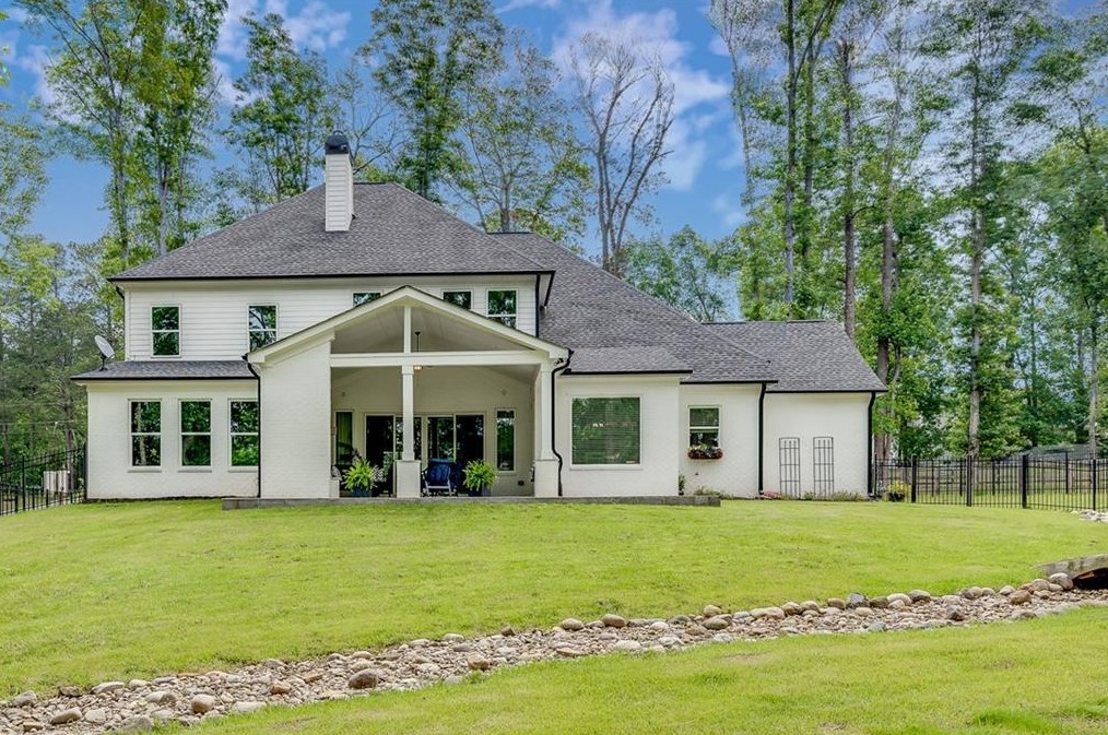 1071 Bailey Woods Rd, Dacula GA  30019-0012 exterior