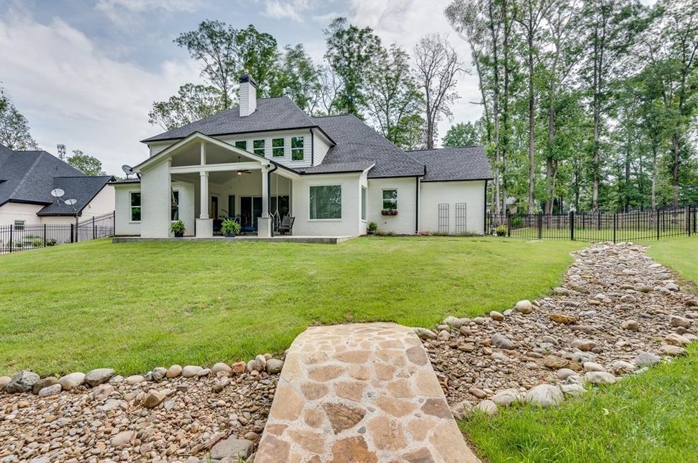 1071 Bailey Woods Rd, Dacula GA  30019-0012 exterior
