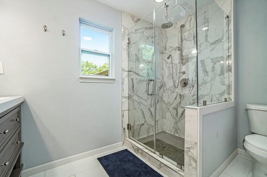 1996 Virginia Ave, Atlanta GA  30337-2539 exterior