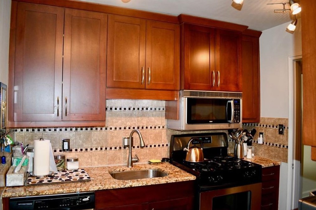 2411 Greylock Pl, Decatur GA  30030-1449 exterior