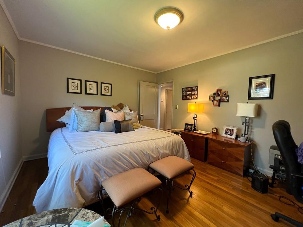 2411 Greylock Pl, Decatur GA  30030-1449 exterior