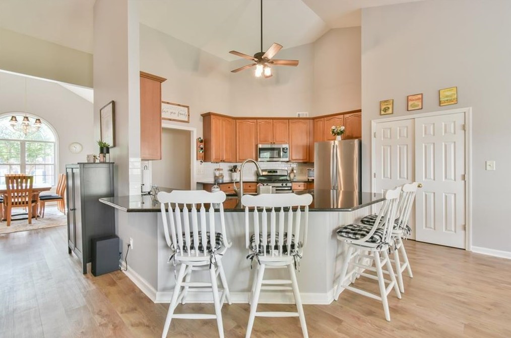 2480 Bittersweet Cir, Dacula GA  30019-6711 exterior