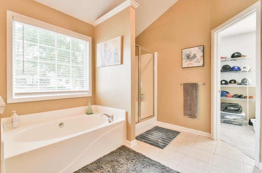 2480 Bittersweet Cir, Dacula GA  30019-6711 exterior