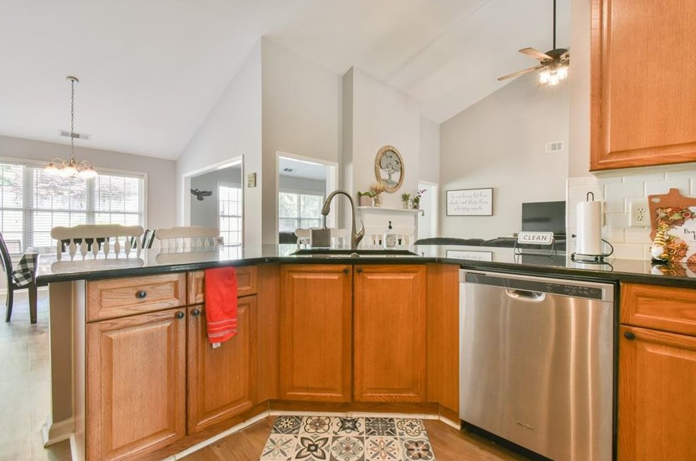 2480 Bittersweet Cir, Dacula GA  30019-6711 exterior