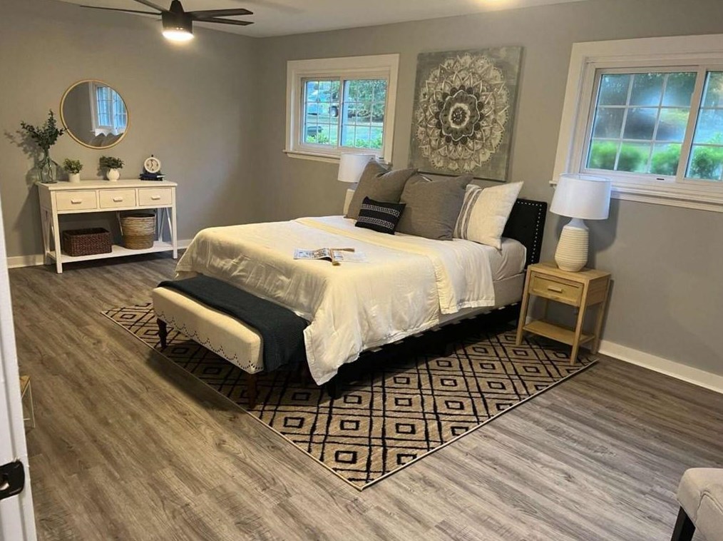 2984 Peek Rd, Atlanta GA  30318-6077 exterior