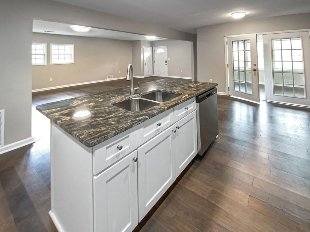 3440 Glenwood Rd, Decatur GA  30032-4467 exterior