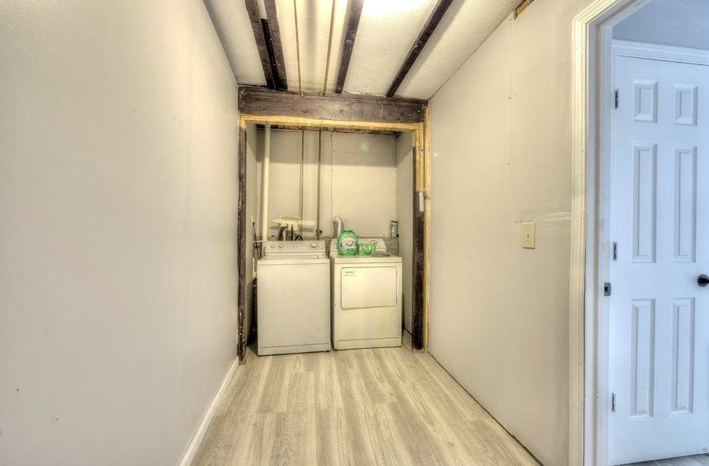 151 Twin Oaks Dr, Calhoun GA  30701-1720 exterior