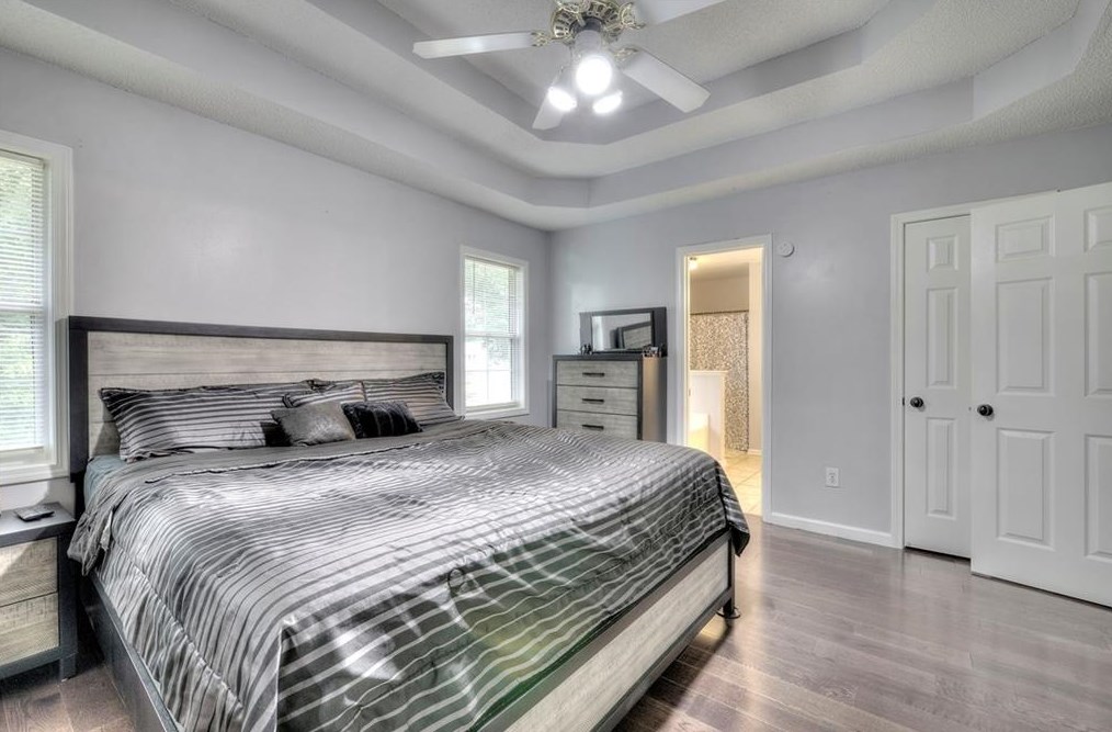 151 Twin Oaks Dr, Calhoun GA  30701-1720 exterior