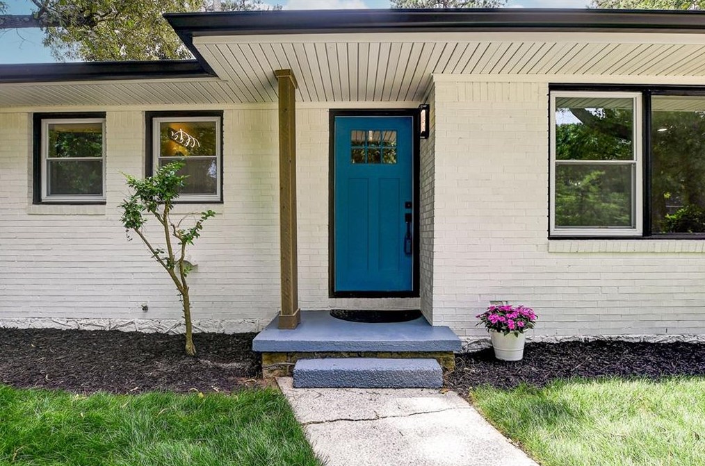 1391 Ruth Pl, Decatur GA  30035-1128 exterior