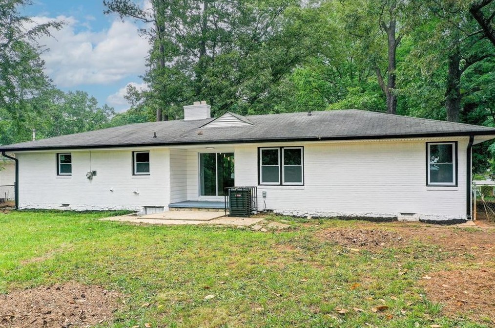 1391 Ruth Pl, Decatur GA  30035-1128 exterior