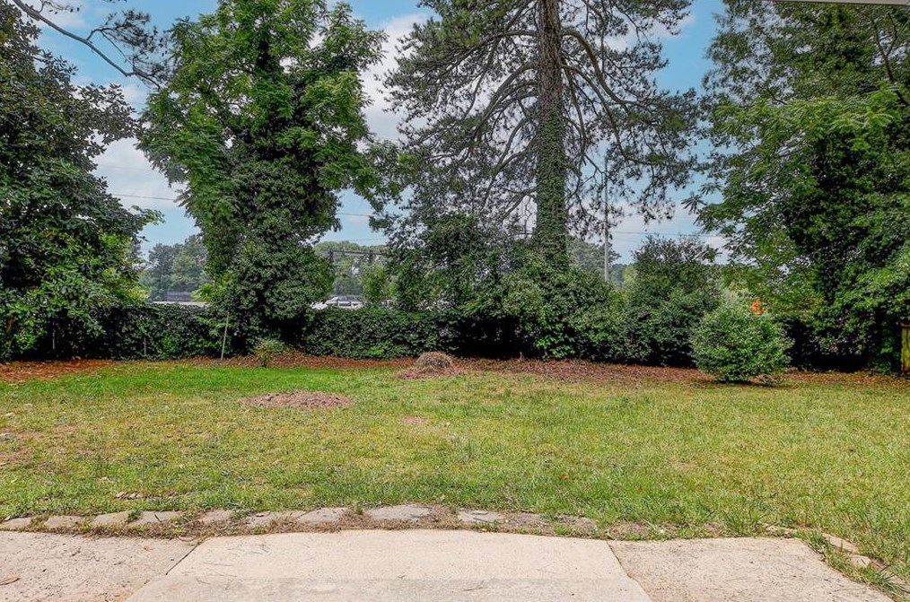 1391 Ruth Pl, Decatur GA  30035-1128 exterior