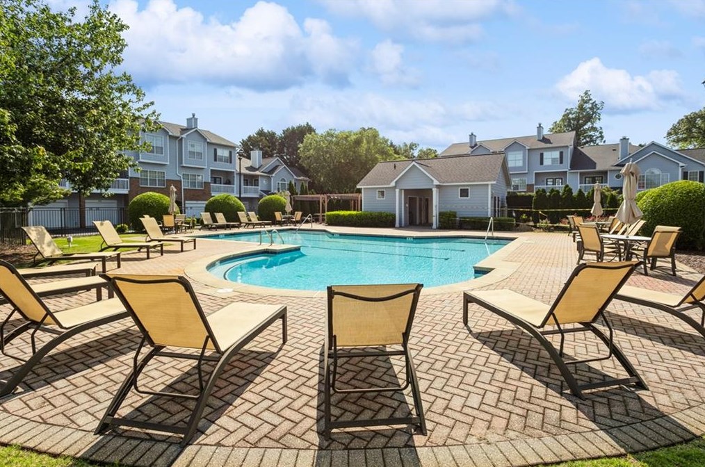 509 Vinings Frst Ct, Smyrna GA 30080-3937 exterior