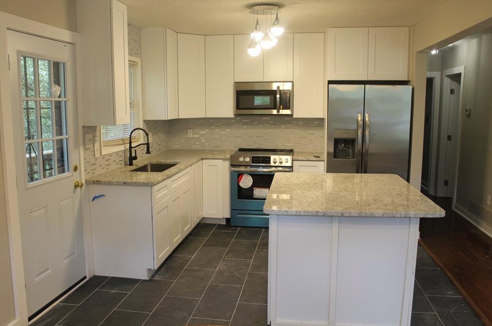 2615 Yale Ter, Decatur GA  30032-6469 exterior