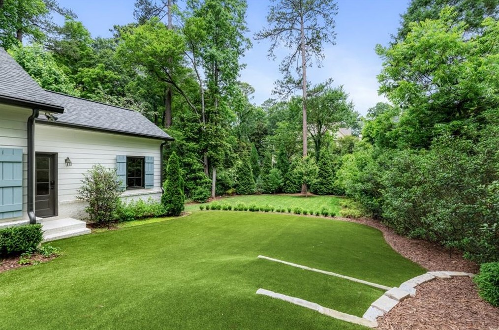 3959 Wieuca Rd, Atlanta GA  30342-3850 exterior