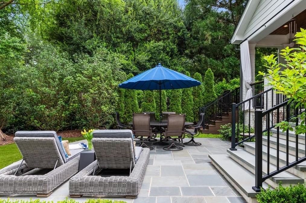 3959 Wieuca Rd, Atlanta GA  30342-3850 exterior