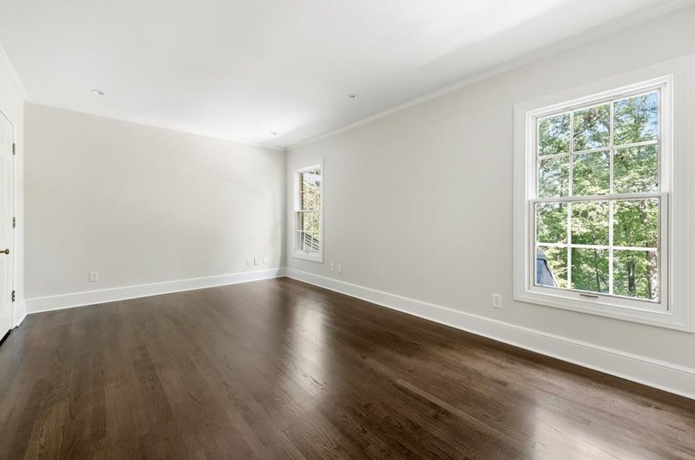 6000 Winterthur Rdg, Atlanta GA  30328-4629 exterior