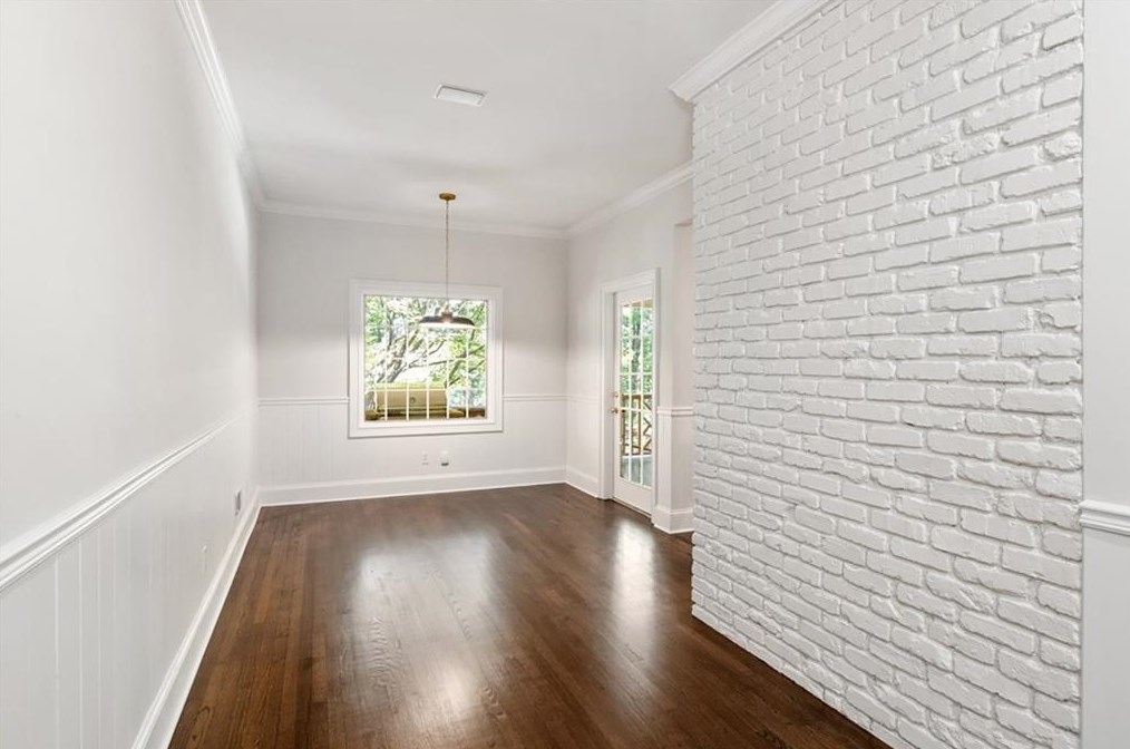 6000 Winterthur Rdg, Atlanta GA  30328-4629 exterior