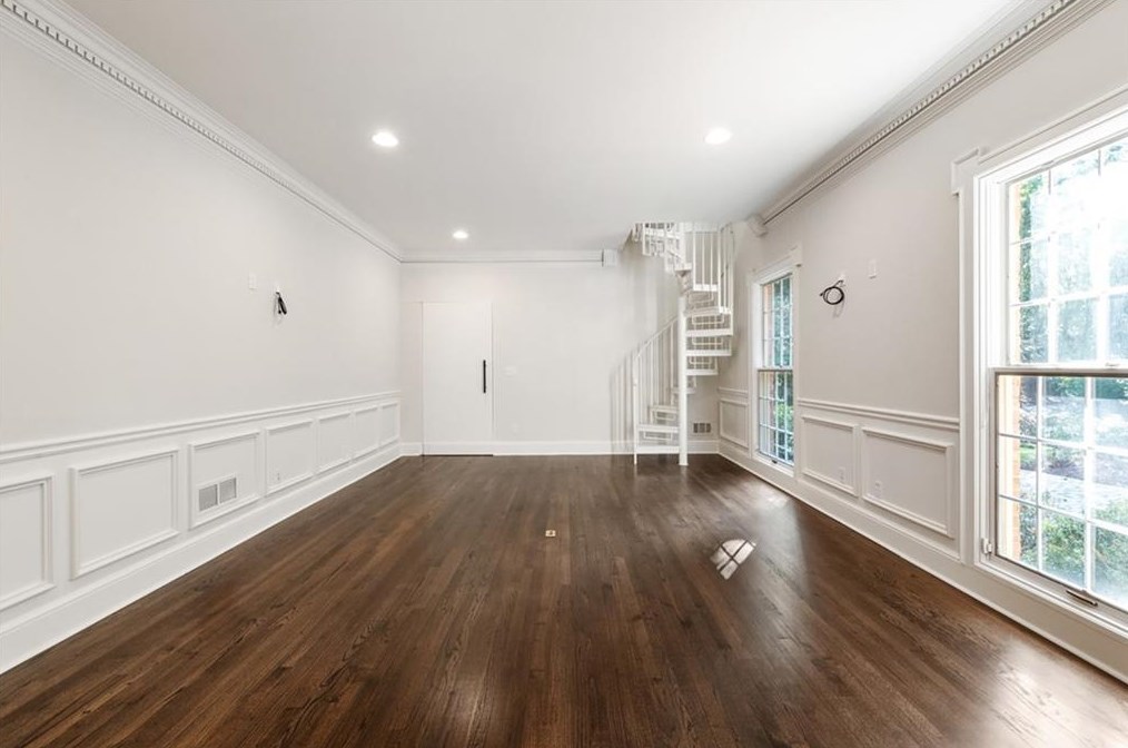 6000 Winterthur Rdg, Atlanta GA  30328-4629 exterior