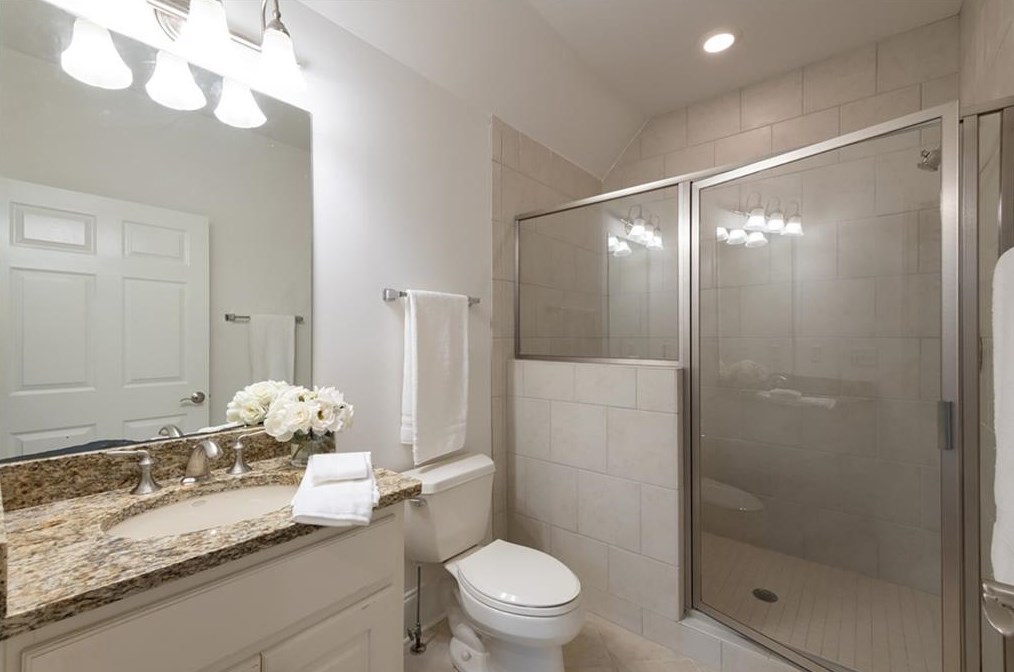 6000 Winterthur Rdg, Atlanta GA  30328-4629 exterior