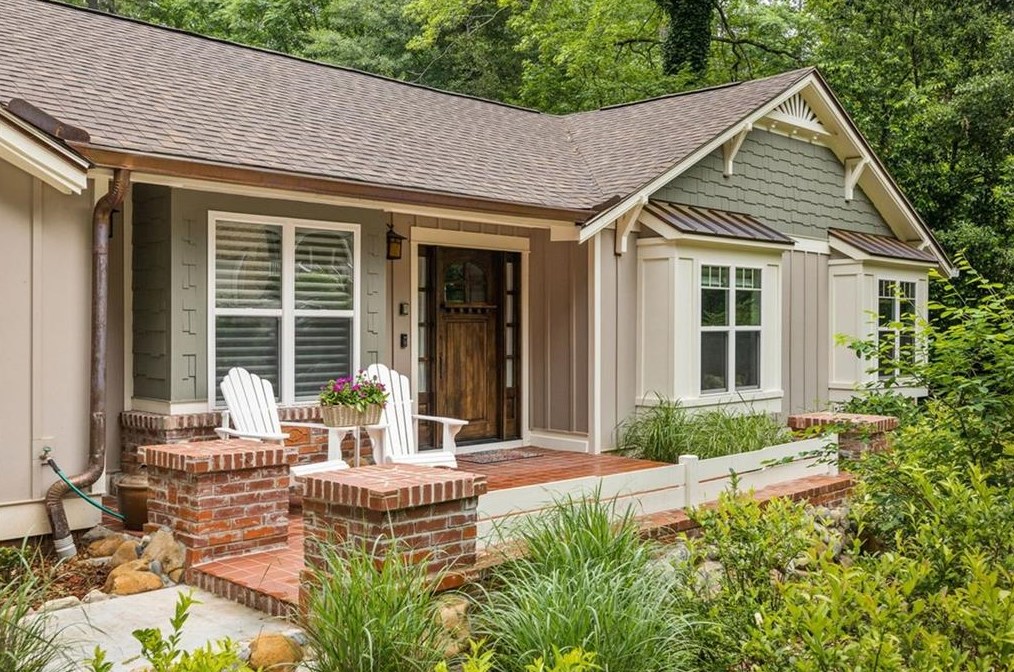 2922 Sandra Ln, Decatur GA  30033-1816 exterior