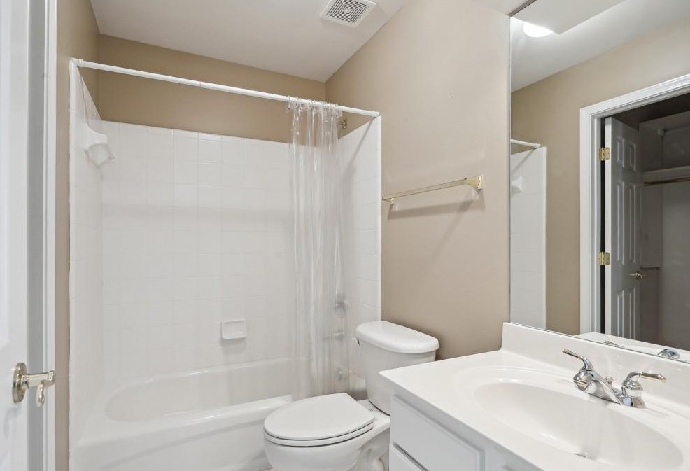 2075 Wrights Ml Cir, Atlanta GA  30324-2792 exterior