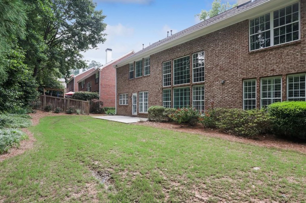 2075 Wrights Ml Cir, Atlanta GA  30324-2792 exterior