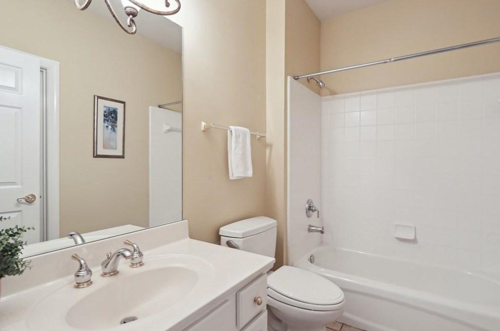 2075 Wrights Ml Cir, Atlanta GA  30324-2792 exterior