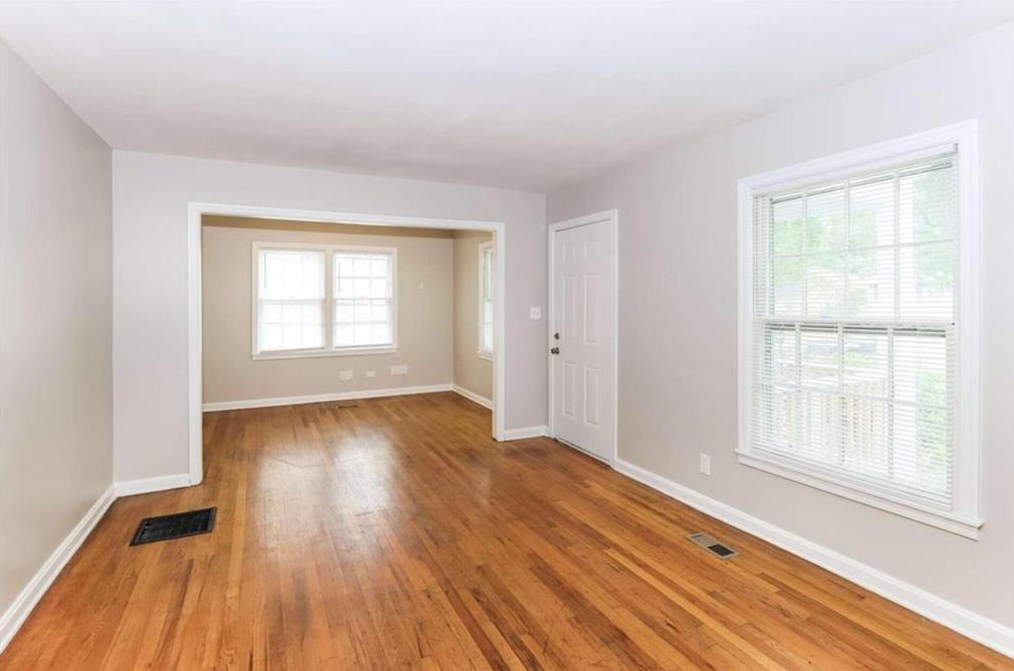 2454 Spring Garden Dr, Atlanta GA  30315-7210 exterior
