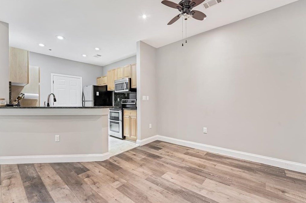 1229 Whitshire Way, Alpharetta GA 30004-4978 exterior