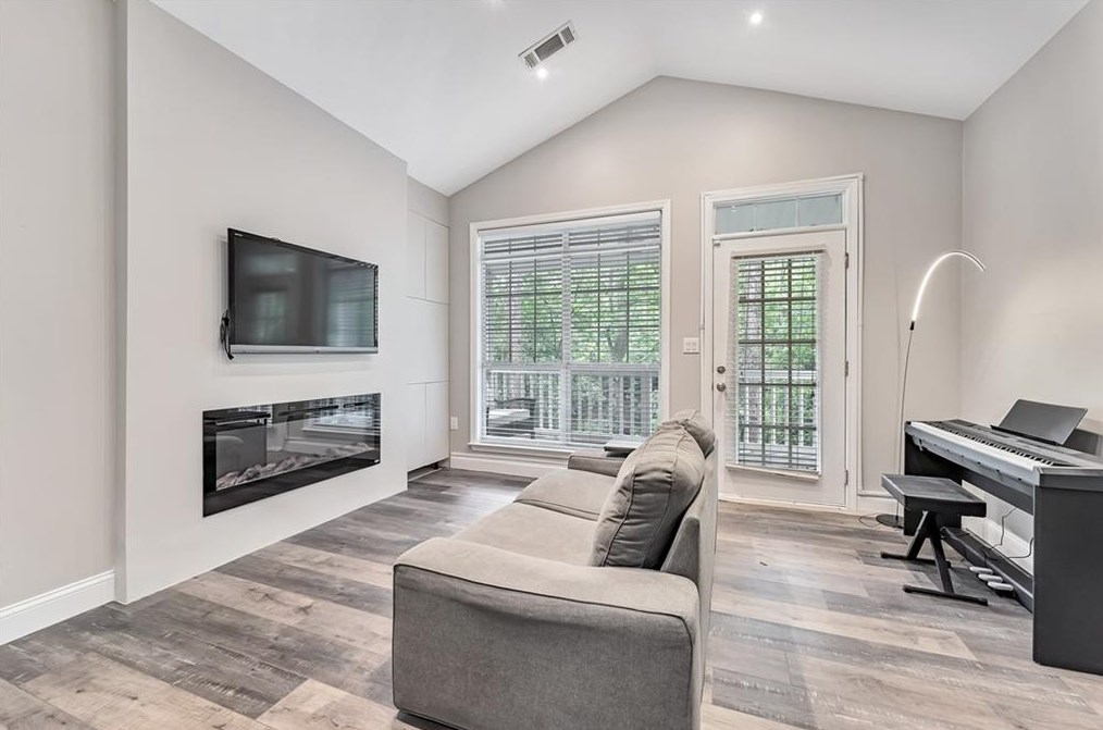 1229 Whitshire Way, Alpharetta GA 30004-4978 exterior