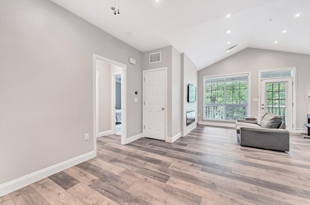 1229 Whitshire Way, Alpharetta GA 30004-4978 exterior