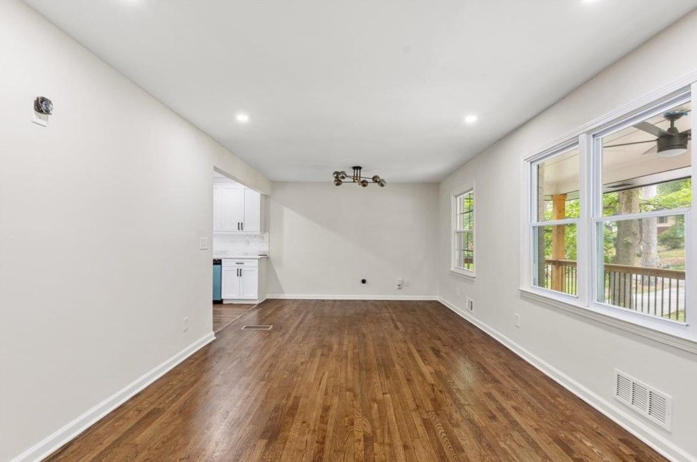 495 Wood Dr, Atlanta GA  30318-6155 exterior