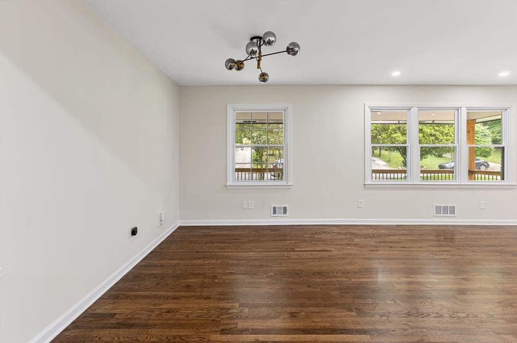495 Wood Dr, Atlanta GA  30318-6155 exterior