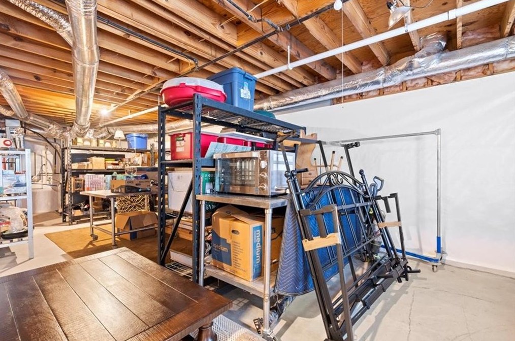 9350 Nesbit Lk Dr, Alpharetta GA 30022-4019 exterior