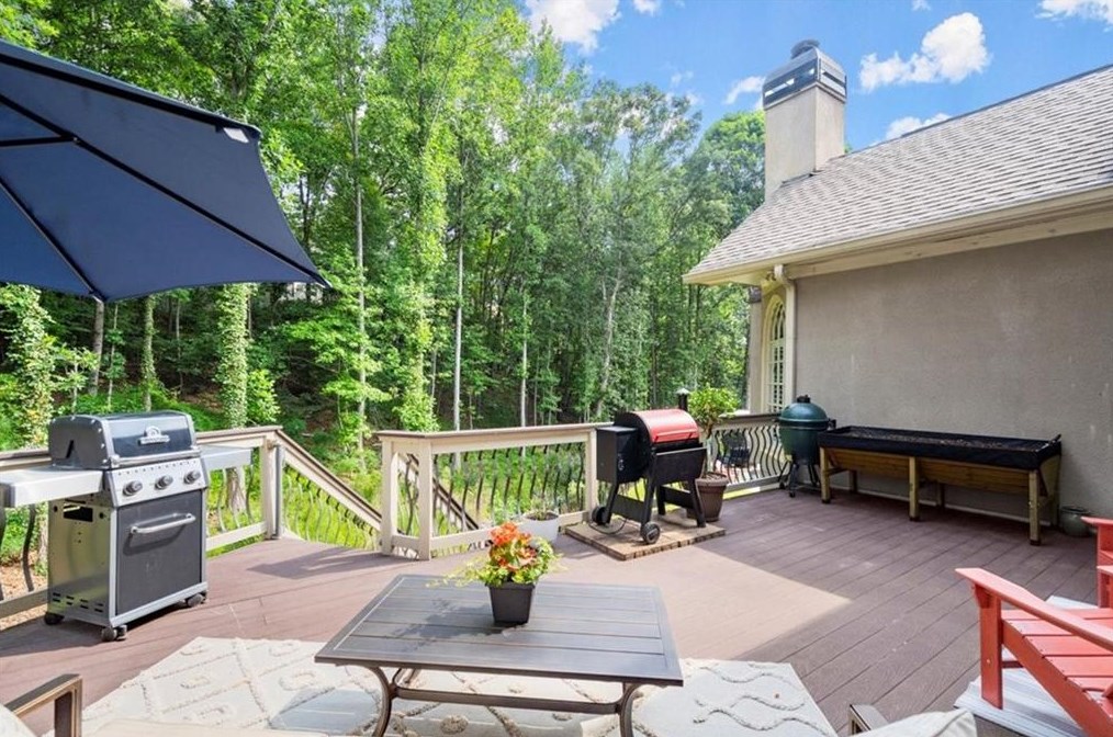 9350 Nesbit Lk Dr, Alpharetta GA 30022-4019 exterior