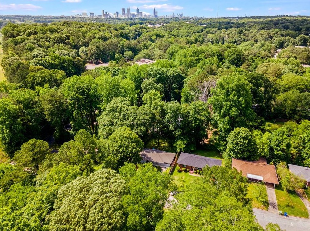 1568 Woodland Cir, Atlanta GA  30344-2740 exterior