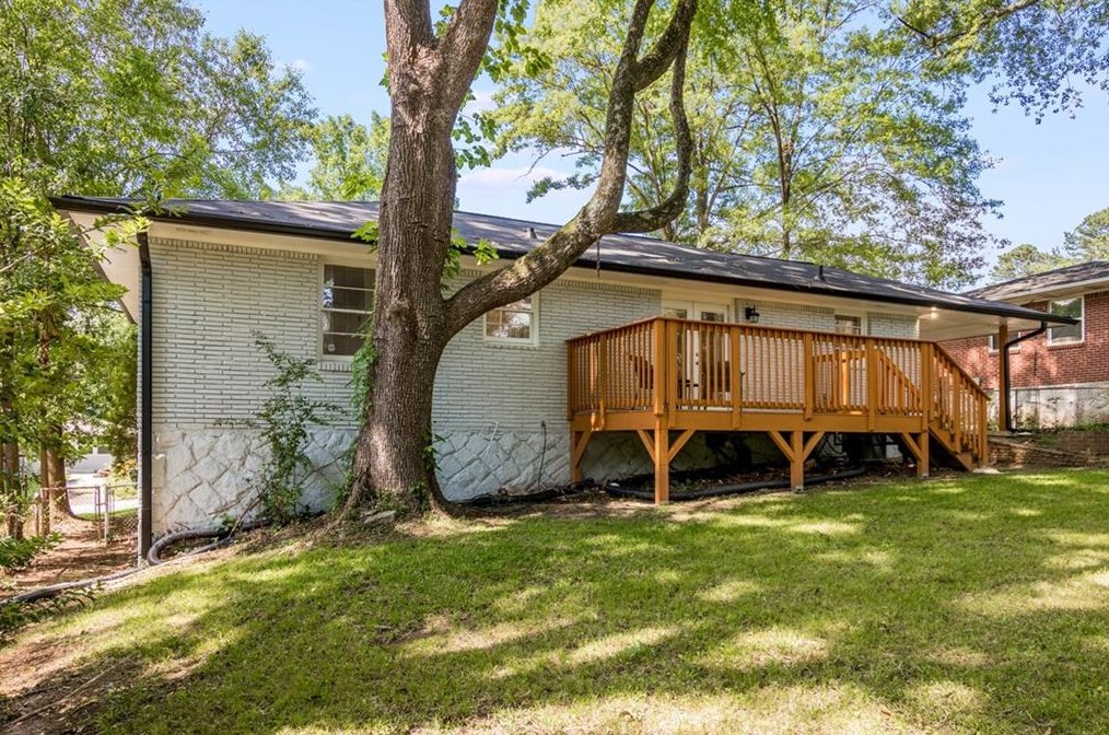 1568 Woodland Cir, Atlanta GA  30344-2740 exterior