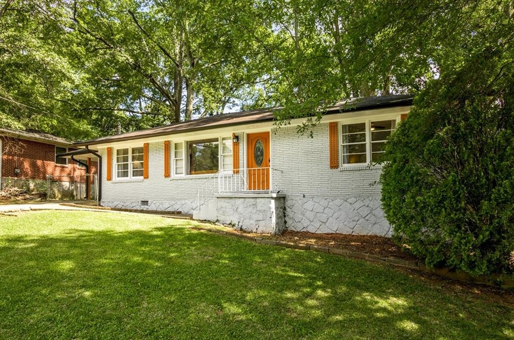 1568 Woodland Cir, Atlanta GA  30316-3160 exterior