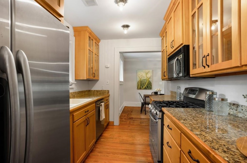 19 Wyman St, Atlanta GA  30317-2038 exterior