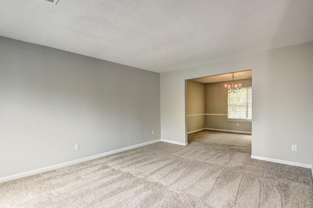 4869 Creekside Pl, Decatur GA  30035-3659 exterior