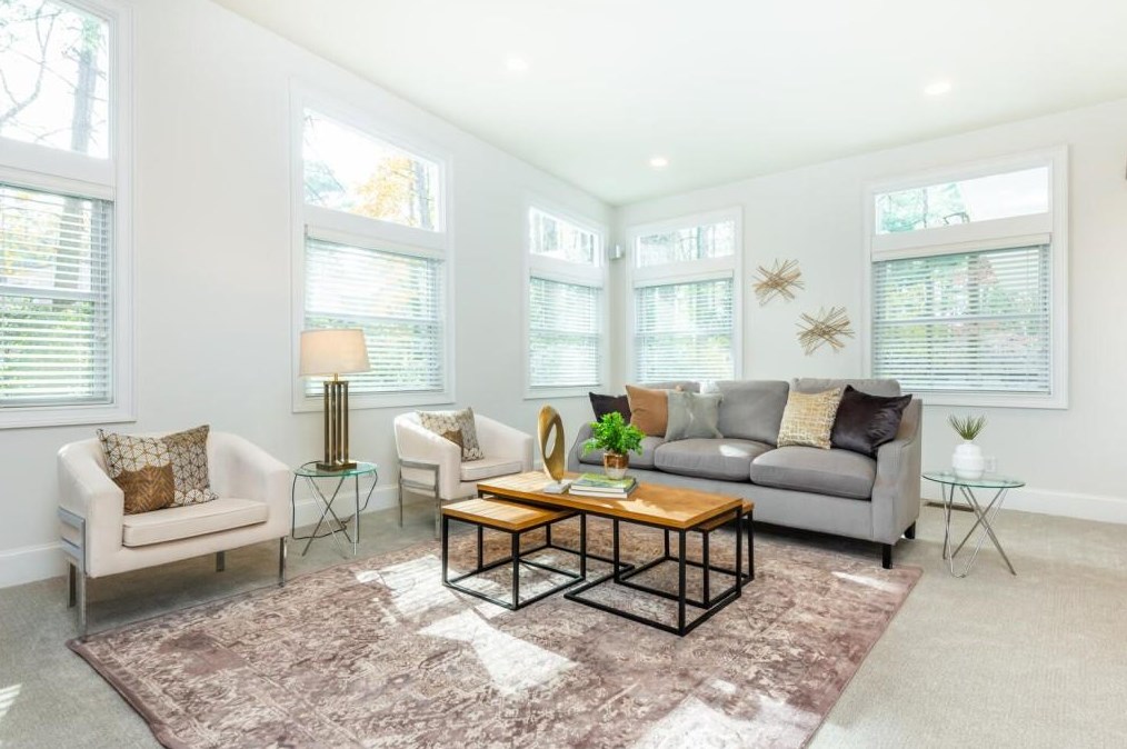 1373 Sheffield Dr, Atlanta GA  30329-3420 exterior