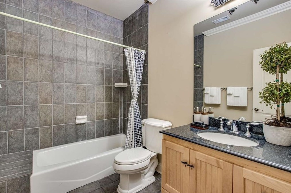 906 Carriage Path, Smyrna GA exterior