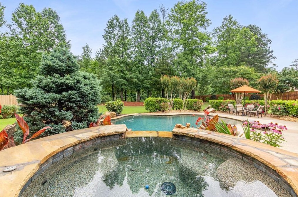 906 Carriage Path, Smyrna GA exterior