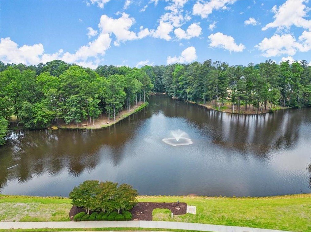 12150 Mdw Ln, Alpharetta GA 30005-7262 exterior