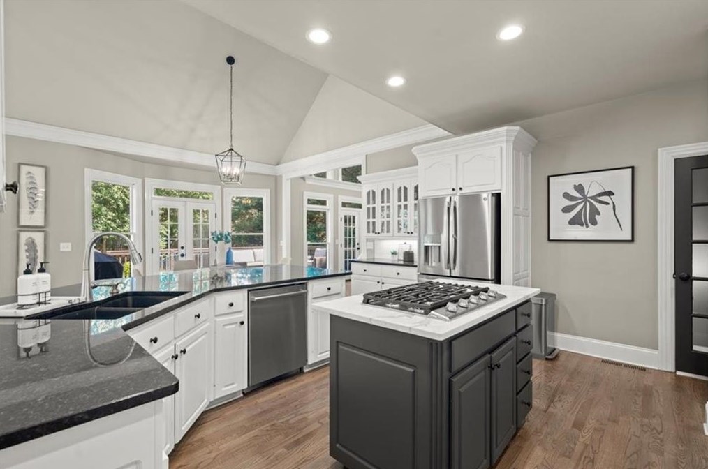 12150 Mdw Ln, Alpharetta GA 30005-7262 exterior