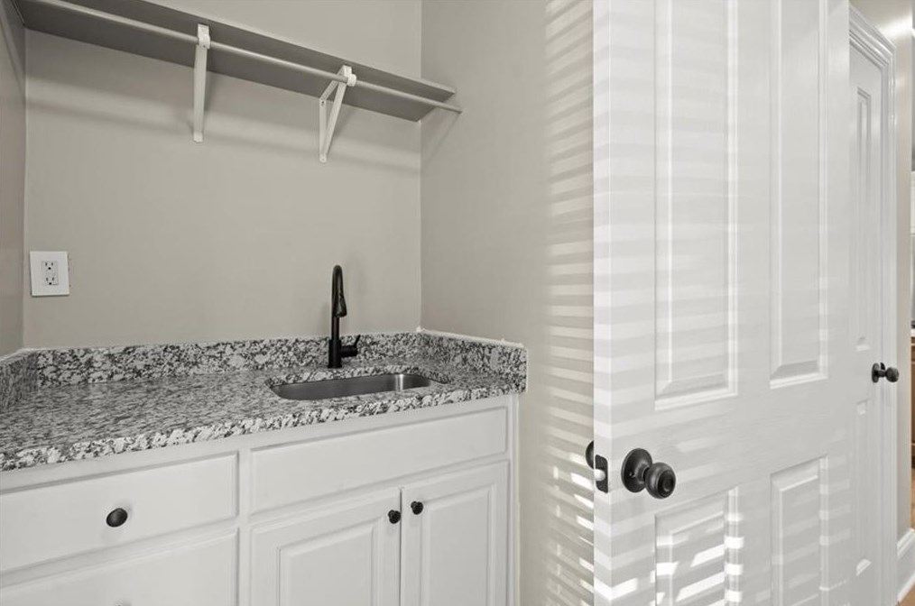 12150 Mdw Ln, Alpharetta GA 30005-7262 exterior